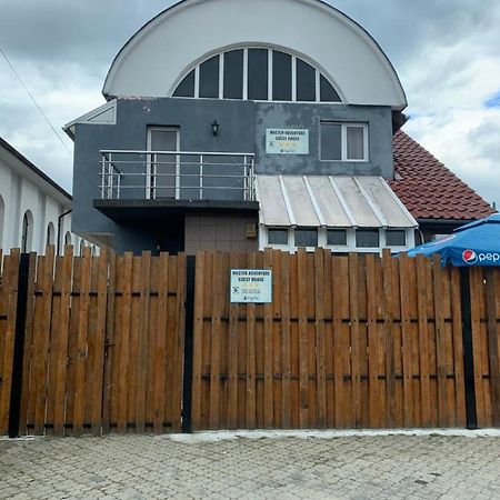 Master Adventure Guest House Vadu Crisului Ngoại thất bức ảnh